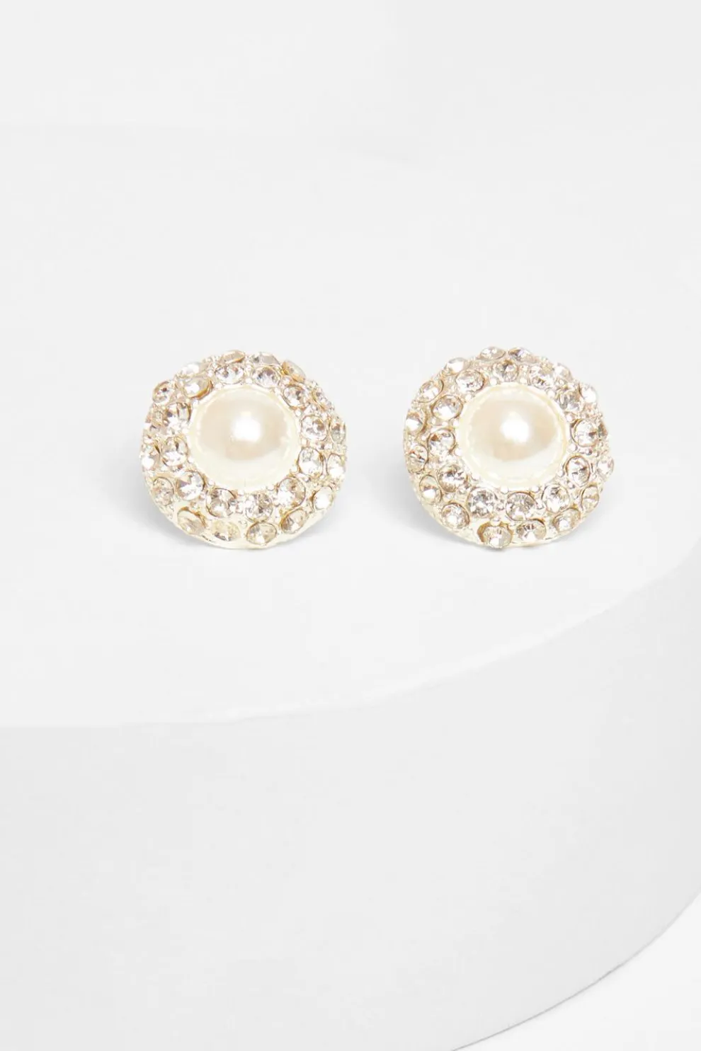 Pearl Diamante Circle Stud Earring